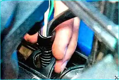 Renault Замена прокладки головки блока цилиндров Renault Logan