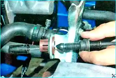 Renault Замена прокладки головки блока цилиндров Renault Logan