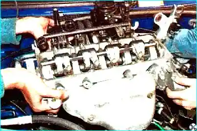 Renault Замена прокладки головки блока цилиндров Renault Logan