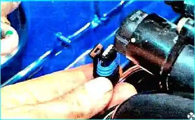 Renault Замена прокладки головки блока цилиндров Renault Logan