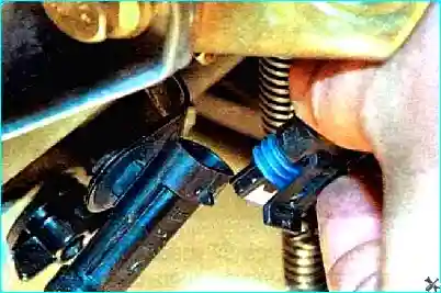 Renault Замена прокладки головки блока цилиндров Renault Logan