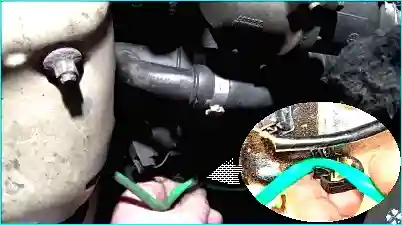 Renault Замена прокладки головки блока цилиндров Renault Logan