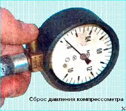 Renault Проверка компрессии в цилиндрах двигателя Renault Logan