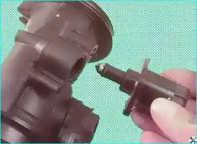 Renault Renault Renault Renault Замена регулятора холостого хода Renault Logan