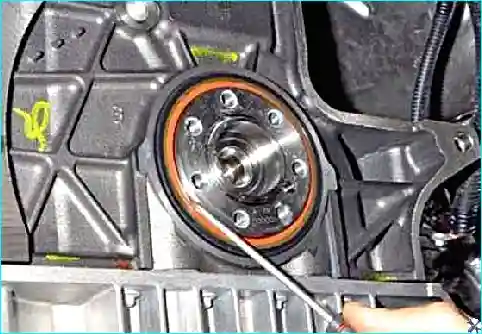 Renault Замена сальников коленчатого вала Рено Логан