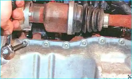 Renault по семь болтов справа