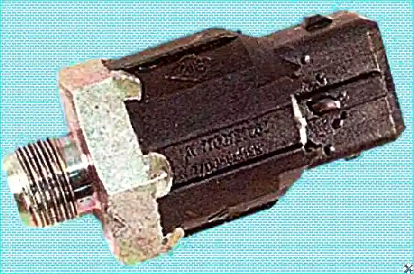 Renault Замена датчика детонации