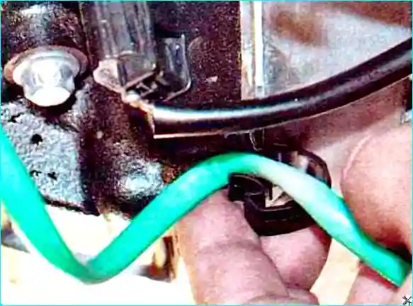 Renault Замена датчика концентрации кислорода