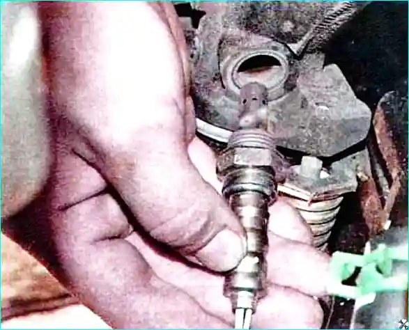 Renault Замена датчика концентрации кислорода