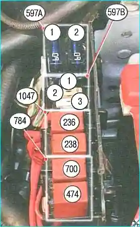 Renault Реле и предохранители в моторном отсеке