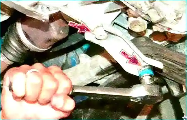 Renault Снятие и установка подрамника Renault Logan