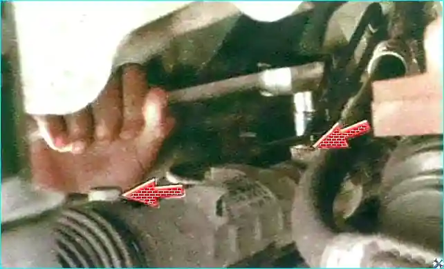 Renault Снятие и установка подрамника Renault Logan