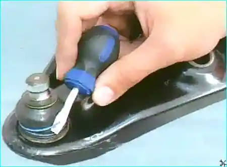 Renault Замена шаровой опоры Renault Logan