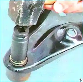 Renault Замена шаровой опоры Renault Logan