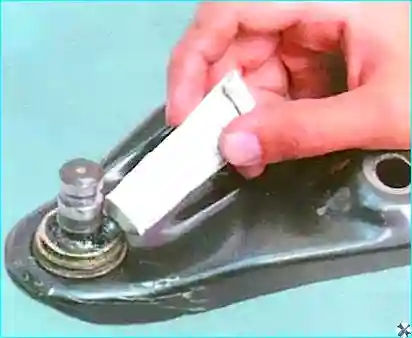 Renault Замена шаровой опоры Renault Logan