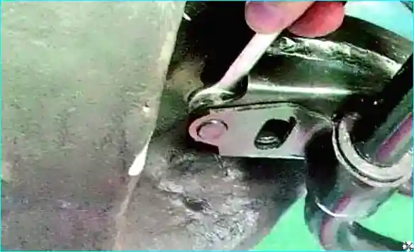 Renault Замена деталей стабилизатора поперечной устойчивости Renault Logan