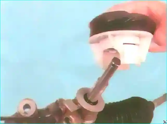 Renault Замена рулевого механизма  автомобиля Renault Logan