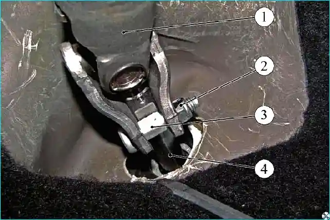 Renault Замена рулевого механизма  автомобиля Renault Logan