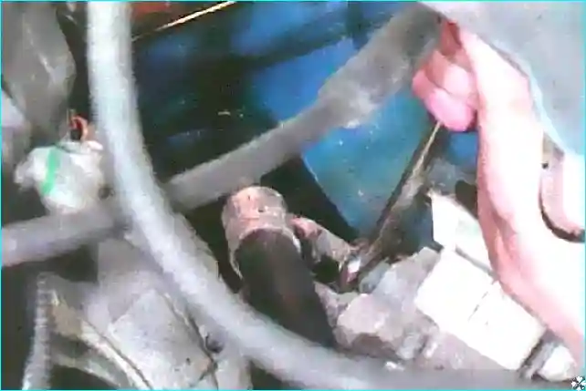 Renault Замена рулевого механизма  автомобиля Renault Logan