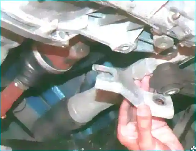 Renault Замена рулевого механизма  автомобиля Renault Logan