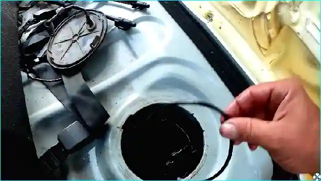 Renault Renault Замена топливного насоса  Renault Logan