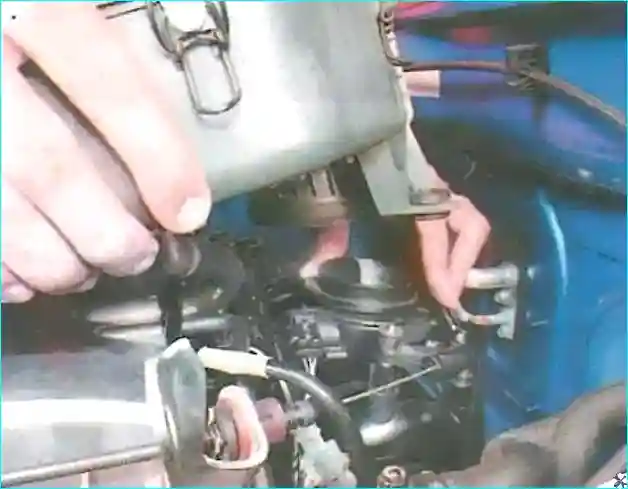 Renault Renault Снятие и установка воздушного фильтра Renault Logan