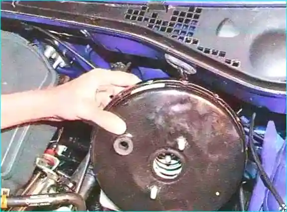 Renault Замена вакуумного усилителя Renault Logan