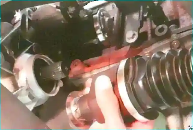 Renault Замена приводов передних колес Renault Logan