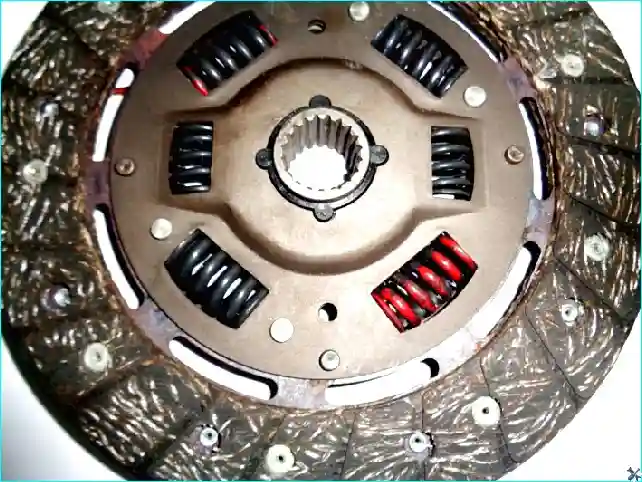 Renault Снятие и установка сцепления Renault Logan