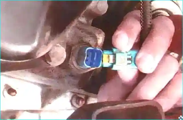 Renault Как снять и установить КПП на Renault Logan