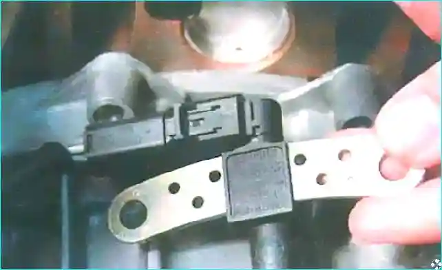 Renault Как снять и установить КПП на Renault Logan