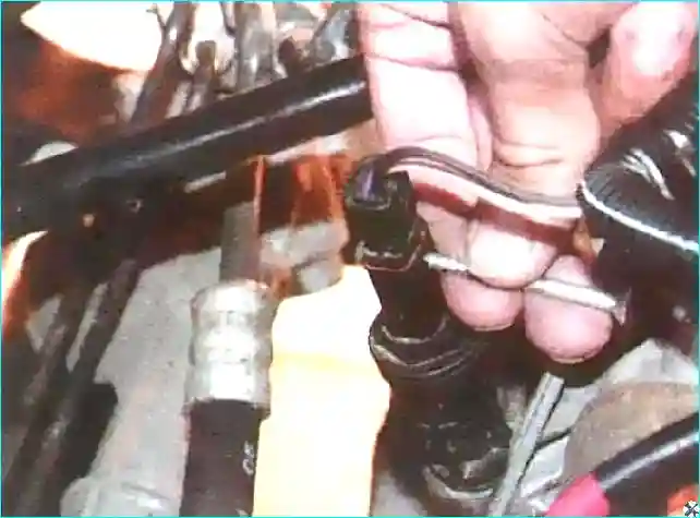 Renault Как снять и установить КПП на Renault Logan