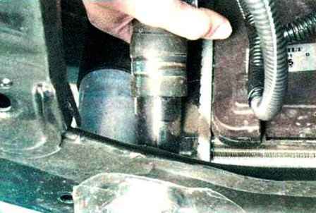 Reemplazo del líquido refrigerante del motor Renault Sandero