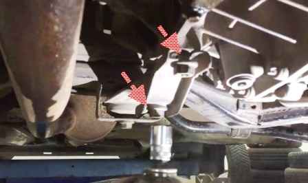 Replacing the Renault Sandero engine sump gasket