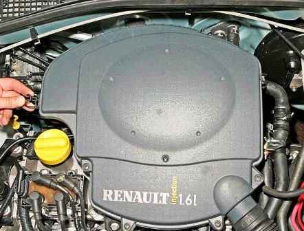 Renault Sandero қозғалтқышының ауа сүзгі элементін ауыстыру жолы