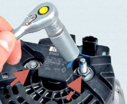 Removal and repair of Renault Sandero generator