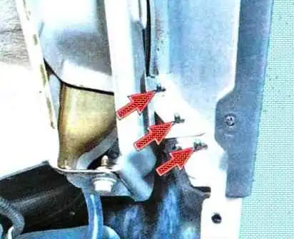 Extracción de guardabarros y parachoques de un Renault Sandero