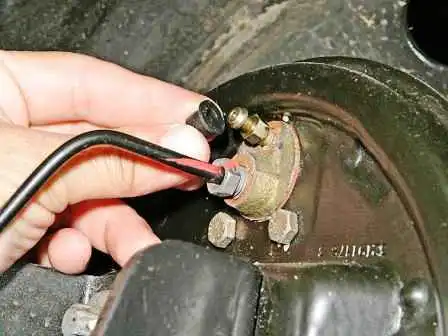 Cambio de líquido de frenos y sangrado de frenos Renault Sandero