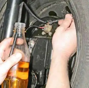 Cambio de líquido de frenos y sangrado de frenos Renault Sandero