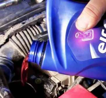 Cómo control y llenado de aceite en transmisión automática Renault Sandero