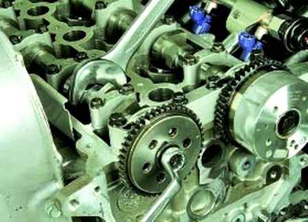 How to remove Hyundai Solaris engine camshafts