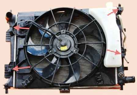 How to remove the Hyundai Solaris engine radiator