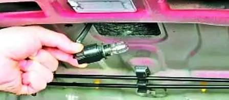 How to change bulbs in Hyundai Solaris lighting fixtures