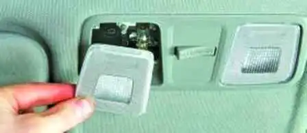 How to change bulbs in Hyundai Solaris lighting fixtures
