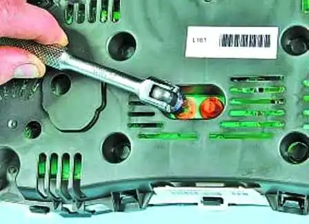 How to change bulbs in Hyundai Solaris lighting fixtures