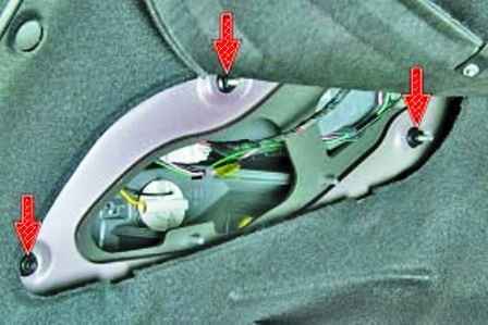 Extracción de interruptor de luces, luces, bocina y columna de dirección de Hyundai Solaris