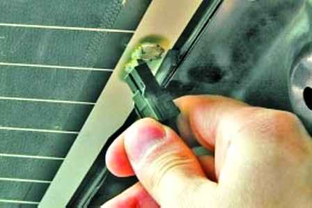 Checking and repairing the Hyundai Solaris rear window electric heating