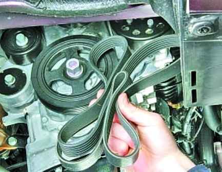 Removing and installing a Hyundai Solaris alternator