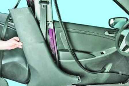 How to remove the facings and fittings of the interior of the Hyundai Solaris car
