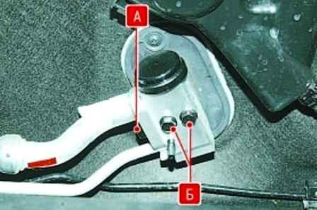 Replacing elements of the Hyundai Solaris car air conditioning